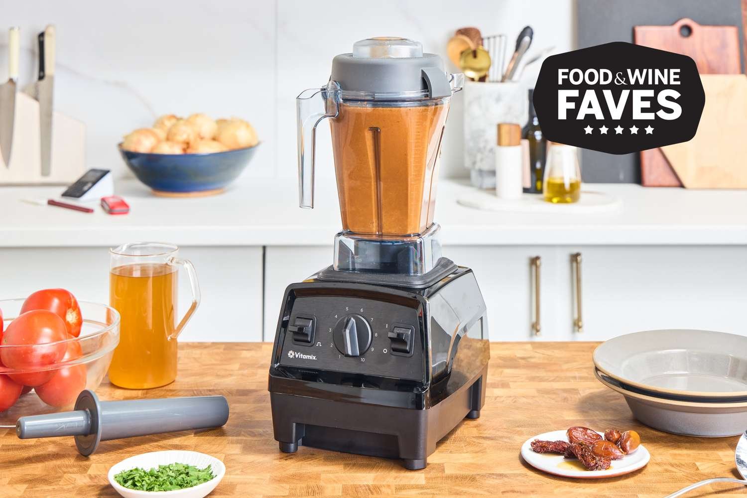 Ingredients arranged in layers to prevent a blender from getting stuck during processing.